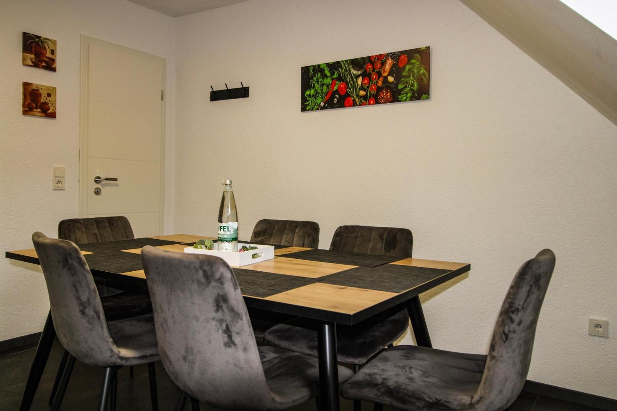 Sweet Six, Balkon, Netflix, Boxspringbetten, Hochwertiges Bad Целль-ан-дер-Мозель Экстерьер фото
