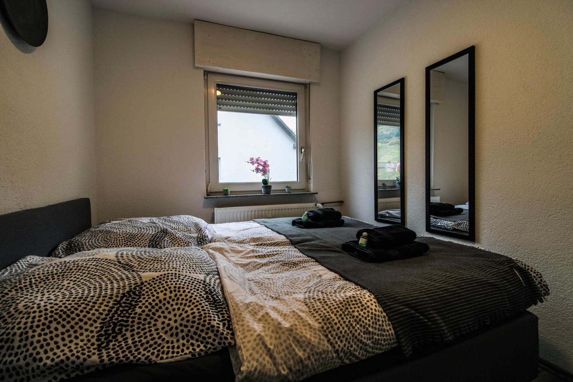 Sweet Six, Balkon, Netflix, Boxspringbetten, Hochwertiges Bad Целль-ан-дер-Мозель Экстерьер фото
