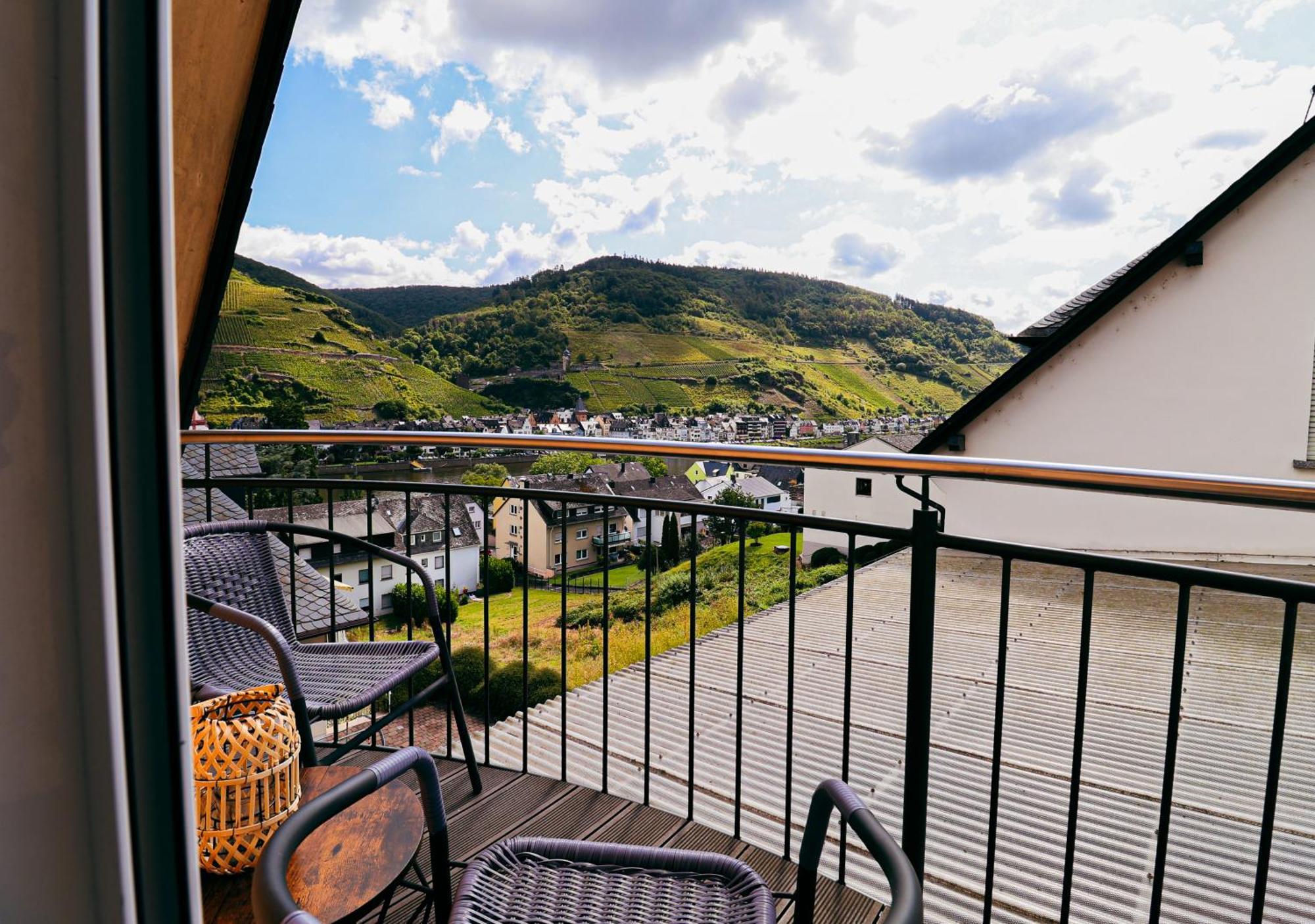 Sweet Six, Balkon, Netflix, Boxspringbetten, Hochwertiges Bad Целль-ан-дер-Мозель Экстерьер фото